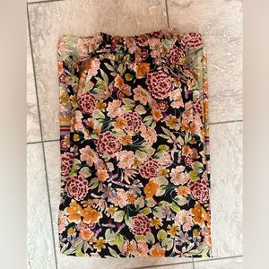 Silky long and comfortable flower designed pants